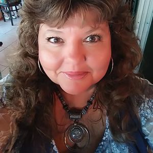 Meet your Posher, Annette